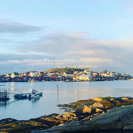 Holiday home Grandma Style And Beautiful Nature In Sula (Trondelag)