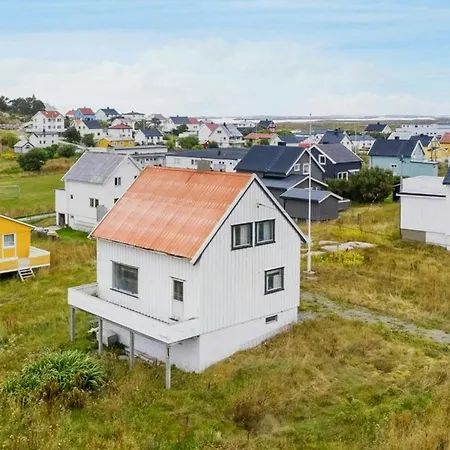 Grandma Style And Beautiful Nature In Holiday home Sula (Trondelag)